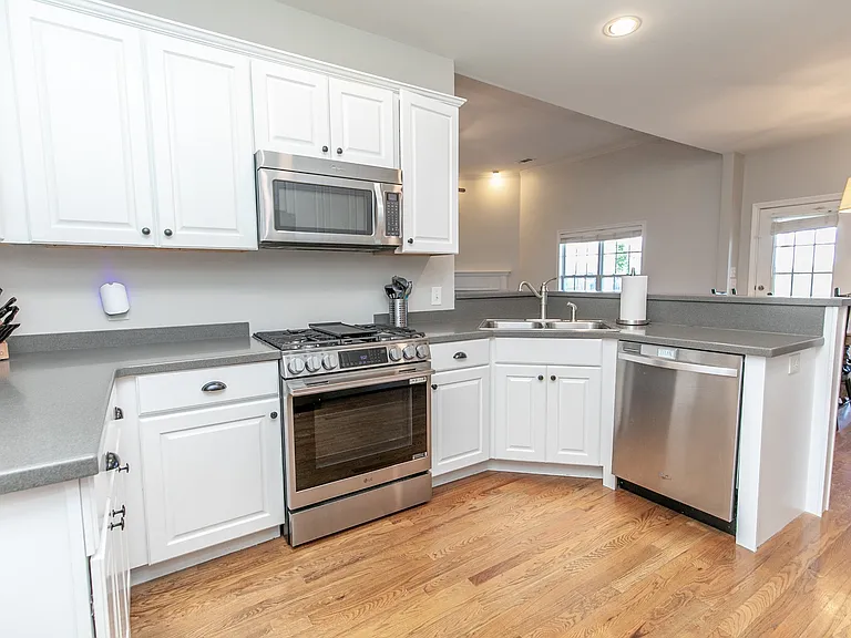122 Buckhaven Dr — Photo 13