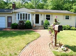 120 Kent Dr, East Greenwich, RI 02818