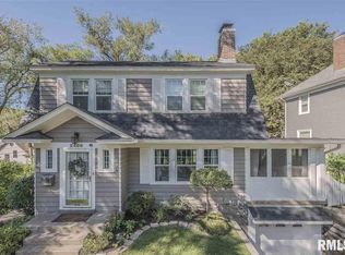 2406 Middle Rd, Davenport, IA 52803