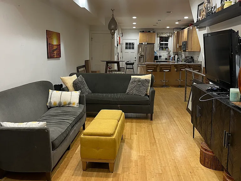 1221 4th St NW #B — Photo 12