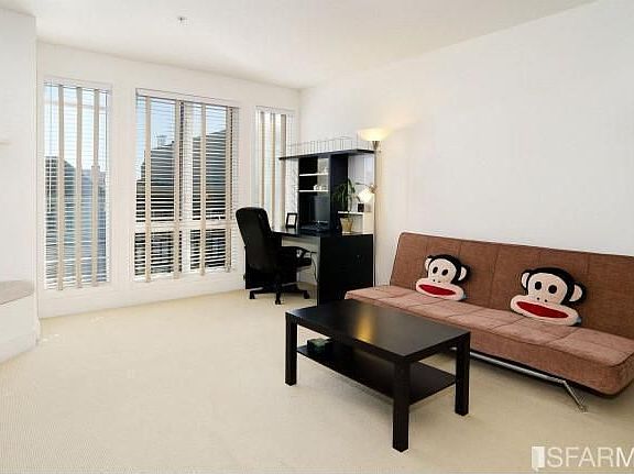 4th image of 8 Landers St Unit 203