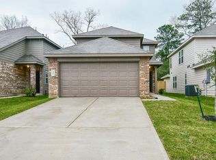 420 Upper Creek Dr, Willis, TX 77378