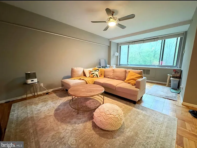 Image with furniture for reference