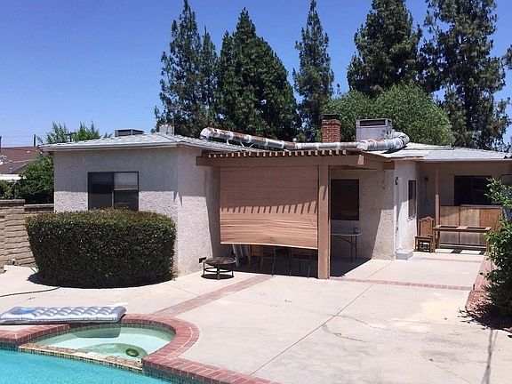3rd image of 5075 Zelzah Ave