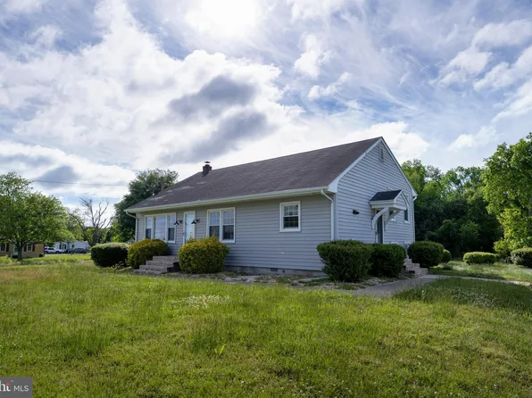 10614 Flower St, Berlin, MD 21811