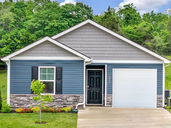 1035 Clearwater Ln, Johnson City, TN 37601