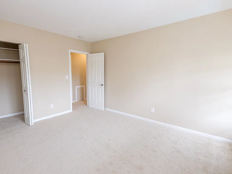 Parkview Court — Photo 30