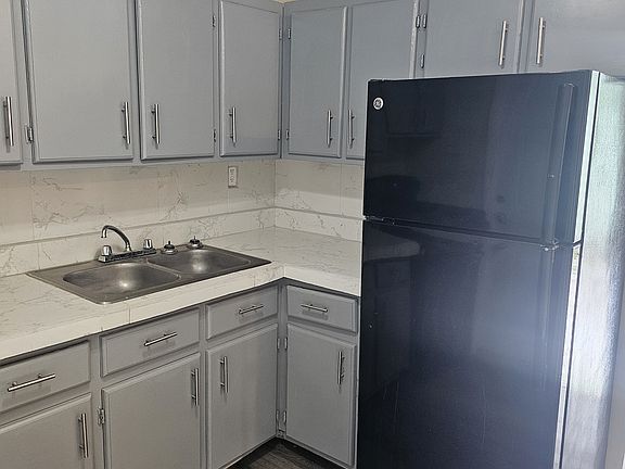 4th image of 2267 NW 102nd St