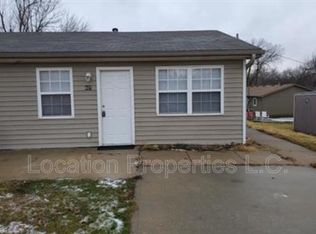 405 W Davis St #1, Spring Hill, KS 66083