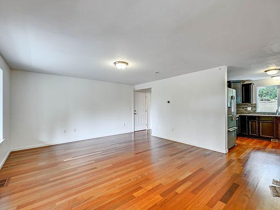 5th image of 6328 NE Little Otter Ln