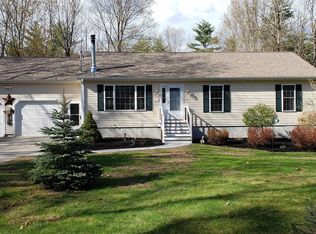 857 Witchtrot Rd, Sanbornville, NH 03872