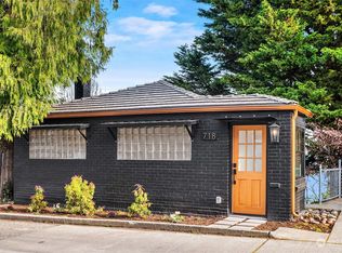 718 McGraw St, Seattle, WA 98109