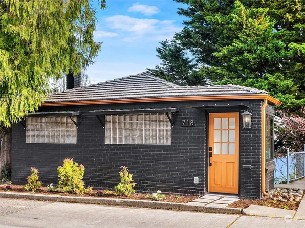 718 McGraw Street, Seattle, WA 98109