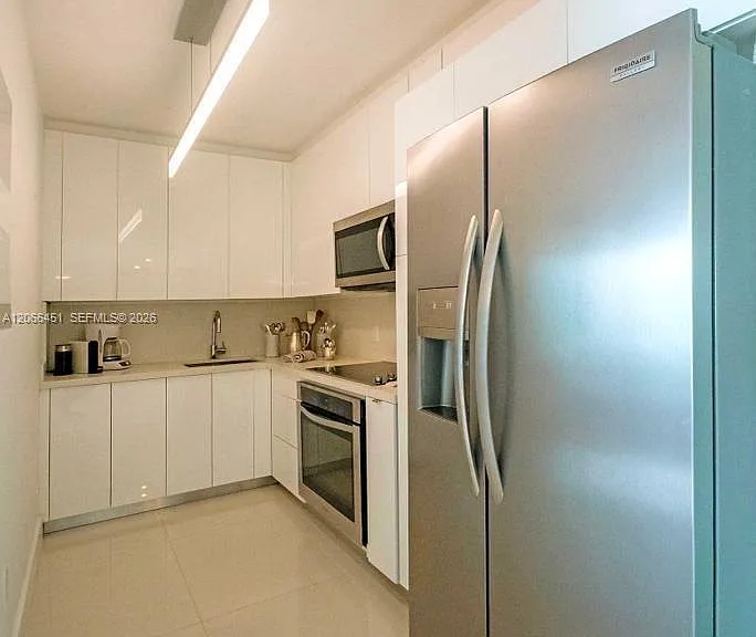 800 Claughton Island Dr #704 — Photo 6