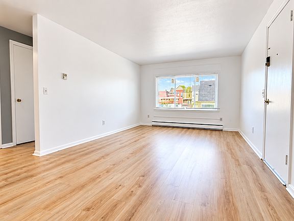 4th image of 340 Appleton St Unit 4