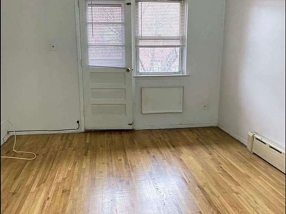 5th image of 2598 36th St APT 3A