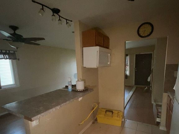 5th image of 13946 S Lydia Ave