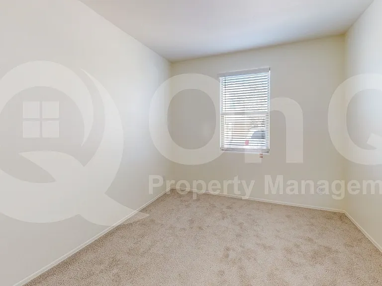 1108 S 5th St — Photo 11