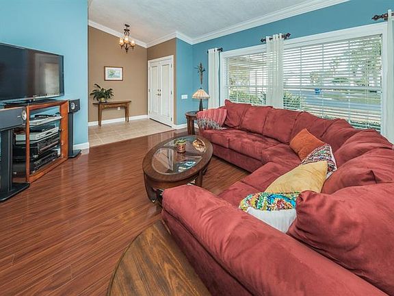 4th image of 2839 Windridge Dr