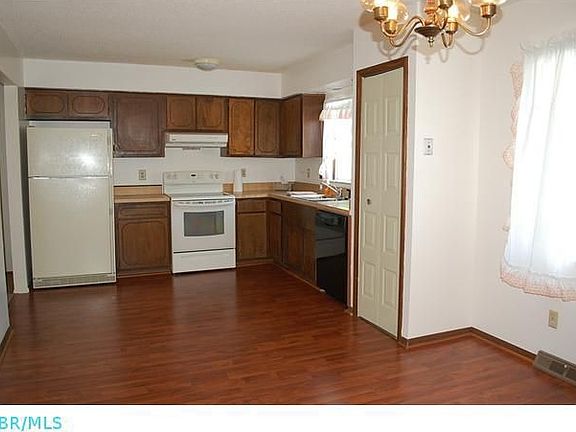 4th image of 5813 Chanwick Dr
