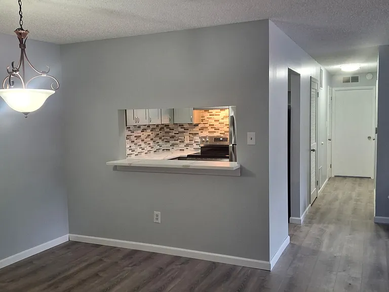 4206A Aberdeen Dr — Photo 3