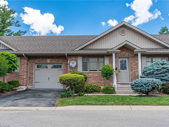 3rd image of 20 Trinity Ln #20