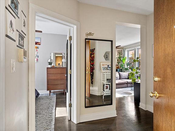 2nd image of 4896 N Ashland Ave APT 3W
