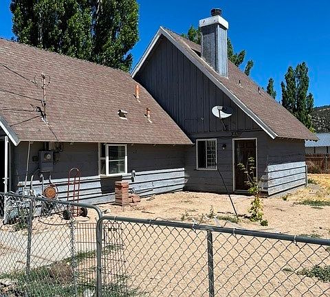 3rd image of 213 E Mountain View Blvd
