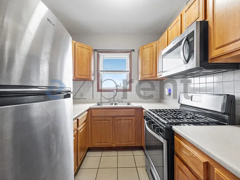 544 Plymouth Ave #3 — Photo 7
