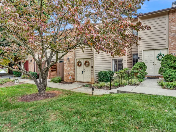 123 Windward Dr SW #123, Roanoke, VA 24014