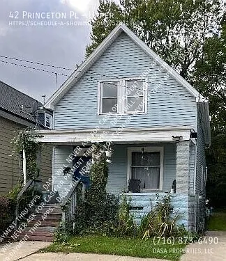 42 Princeton Pl #UPPER — Photo 1
