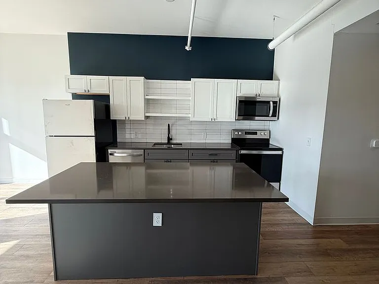 1709 FIFTH AVE — Photo 117