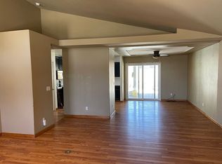 1298 W Kramer Ridge Rd, Reedley, CA 93654