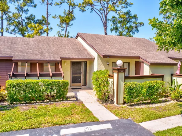 297 Cactus Hill Court, Royal Palm Beach, FL 33411