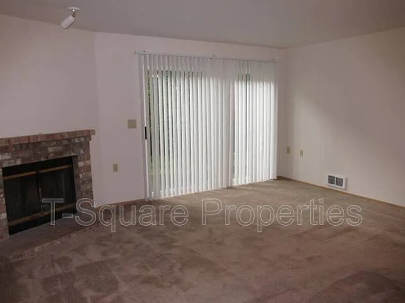 2 bed, 1.0 bath, 934 sqft, $2,450 — Photo 4