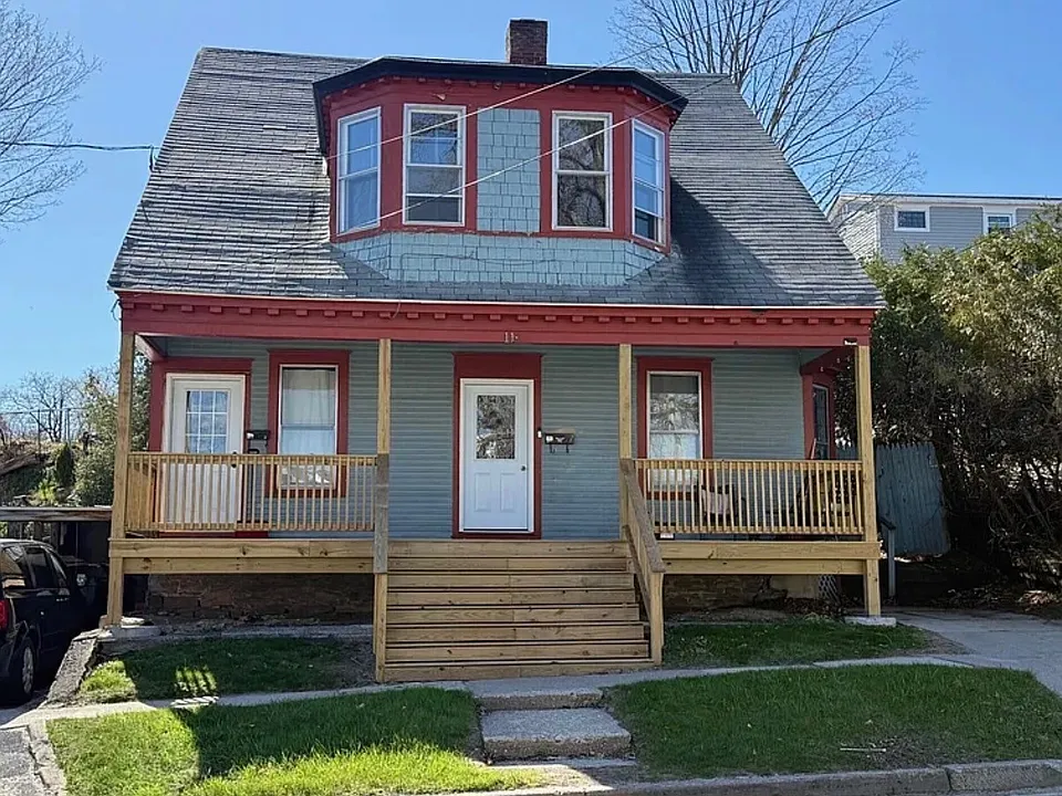 11 Howard Ave #2
