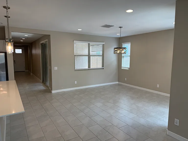 12329 W Wagon Wheel Dr — Photo 9