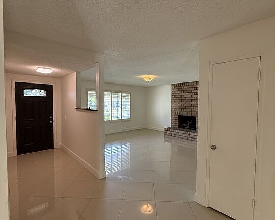 5th image of 5111 Halifax Rd