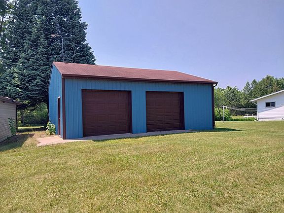 Pole barn