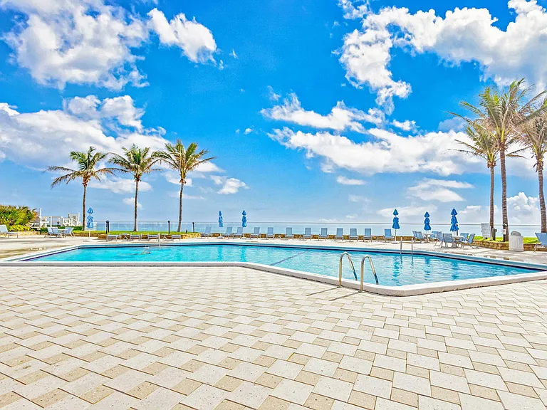 5200 N Ocean Dr #1004 — Photo 29