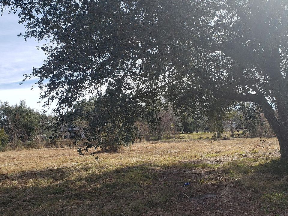 2nd image of 330 Hiern Ave