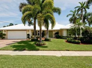 1360 Sugar Plum Dr, Boca Raton, FL 33486