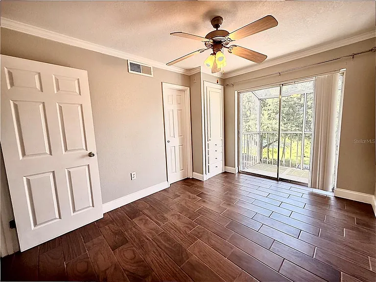 133 Oyster Bay Cir #370 — Photo 7