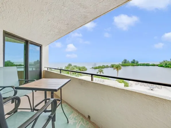 5915 Sea Ranch Dr, Hudson, FL