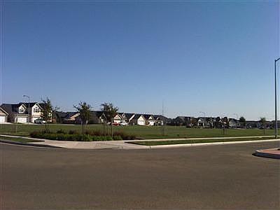 2nd image of 3098 N Arroyo Ave