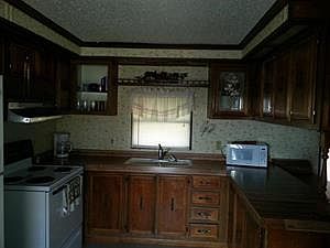 5th image of 631 McGuire Dr