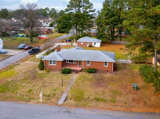 5720 Hawthorne Ln, Portsmouth, VA 23703