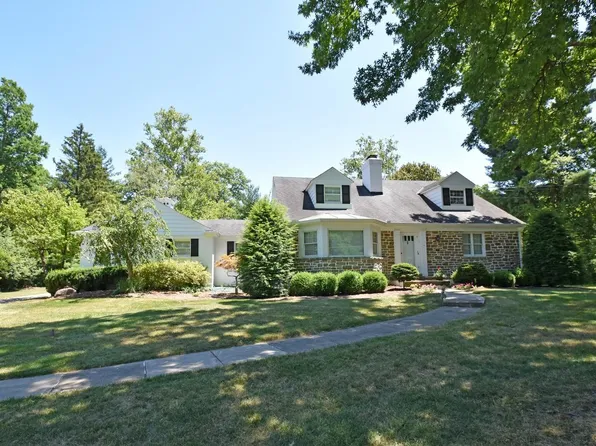 7200 Fair Oaks Dr, Cincinnati, OH 45237