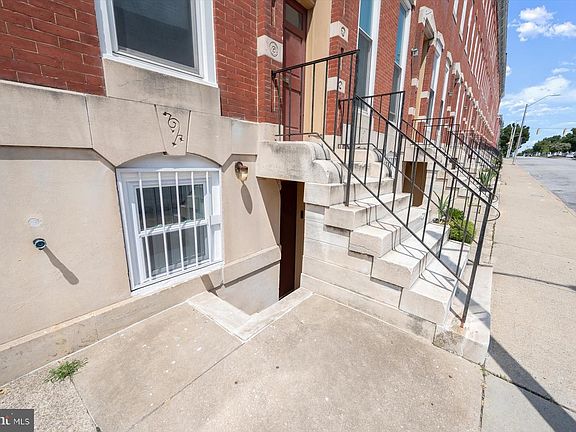 2nd image of 906 N Fulton Ave