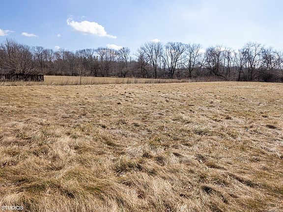 3rd image of 21151 S Wooded Cove Dr
